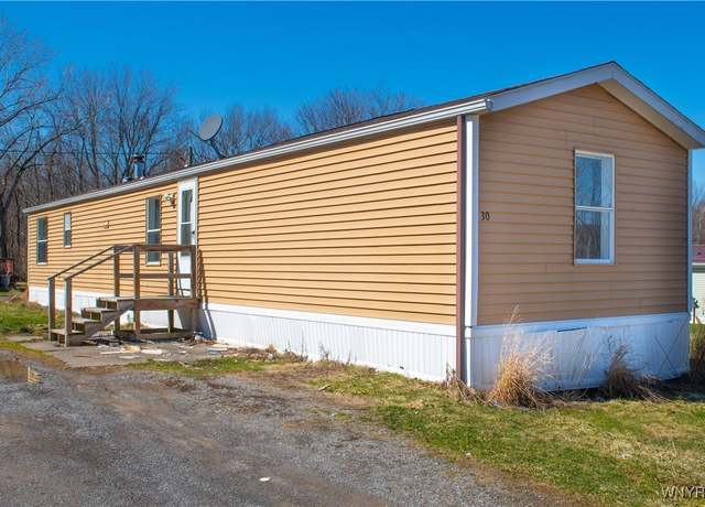 Property at 111 Warsaw Blvd #30, Gainesville, NY 14550, 3 beds, 2 baths