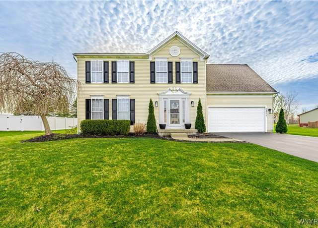 Property at 6421 Cherrywood Ln, Lockport-town, NY 14094, 4 beds, 2.5 baths