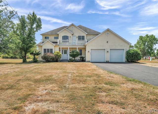 Property at 10025 Clarence Center Rd, Clarence, NY 14031, 4 beds, 3 baths