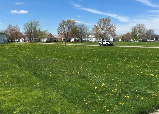Property at 190 Hawthorne Ave, Tonawanda-town, NY 14223