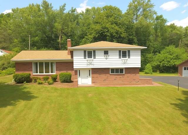 Property at 3333 Broadway Rd, Alexander, NY 14005, 4 beds, 2.5 baths