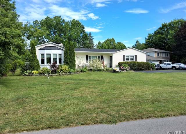 Property at 4049 River Rd, Lewiston, NY 14174, 3 beds, 2 baths