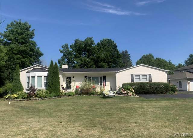 Property at 4049 River Rd, Lewiston, NY 14174, 3 beds, 2 baths