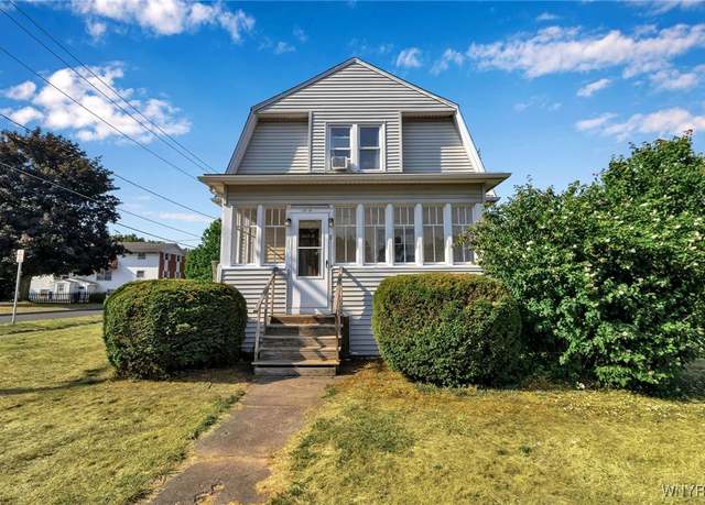Property at 8 Maple St, Shelby, NY 14103, 3 beds, 1.5 baths