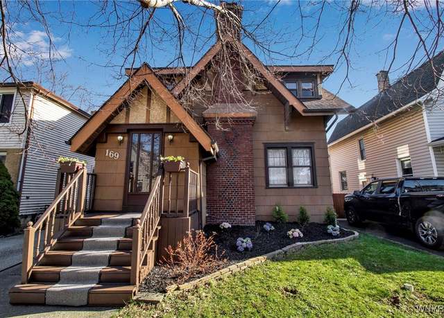Property at 169 Euclid Ave, Tonawanda-town, NY 14217, 3 beds, 1.5 baths