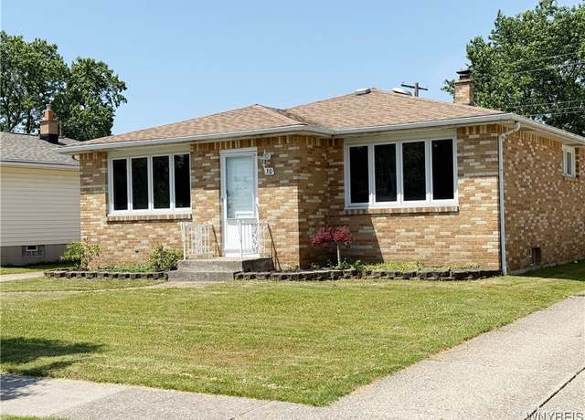 Property at 30 Nassau Ln, Cheektowaga, NY 14225, 3 beds, 1 bath