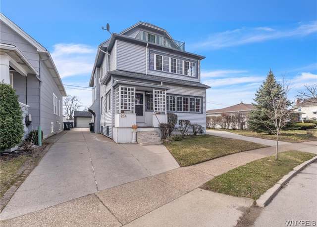 Property at 234 University Ave, Tonawanda-town, NY 14223, 5 beds, 4 baths