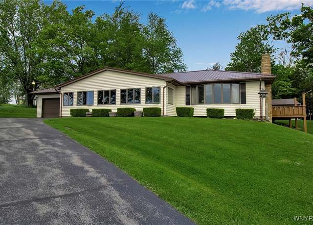 Property at 3955 Four Rod Rd Unit S, Marilla, NY 14052, 3 beds, 1.5 baths
