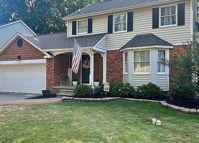 Property at 185 Greengage Cir, Amherst, NY 14051, 3 beds, 1.5 baths
