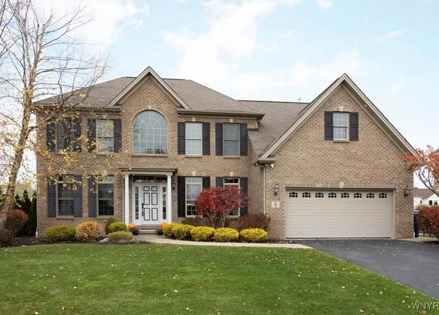 Property at 82 Arcadian Dr, Amherst, NY 14228, 4 beds, 2.5 baths