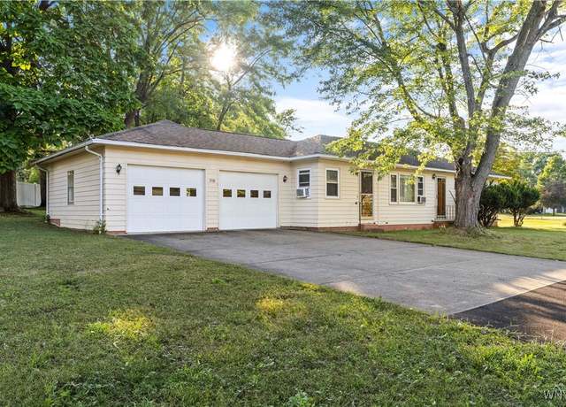 Property at 7536 Valley Circle Ln, Boston, NY 14075, 3 beds, 1 bath