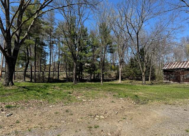 Property at 788 Grover Rd, Aurora, NY 14052, 3 beds, 1 bath