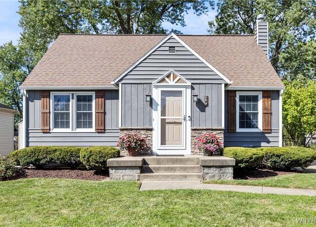 Property at 15 Wilkshire Pl, Lancaster, NY 14086, 3 beds, 2 baths