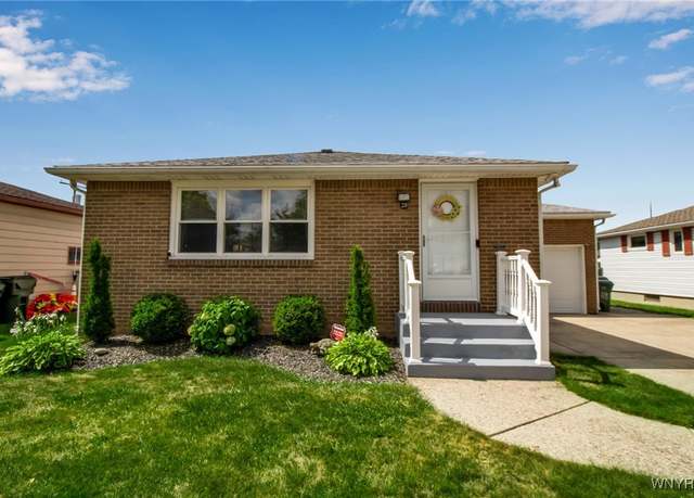 Property at 28 Banko Dr, Cheektowaga, NY 14043, 3 beds, 1.5 baths