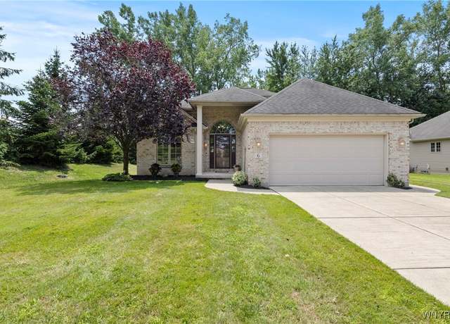 Property at 6 Fair Woods Dr, Amherst, NY 14221, 2 beds, 2 baths