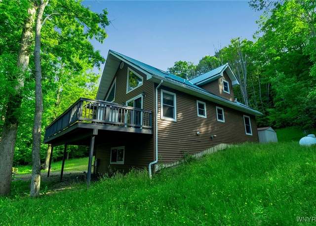 Property at 5792 Bonn Way E Way E, Great Valley, NY 14741, 3 beds, 3 baths
