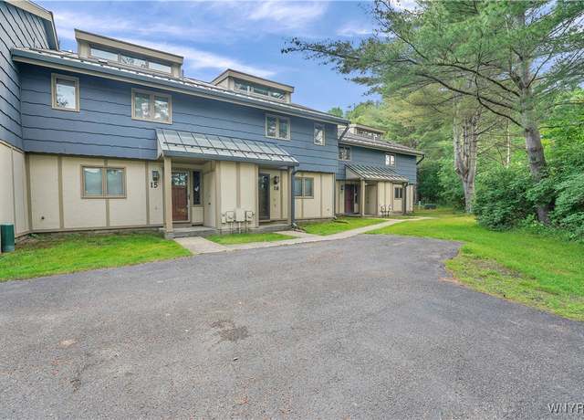 Property at 18 Alpine Mdws, Ellicottville, NY 14731, 3 beds, 2.5 baths
