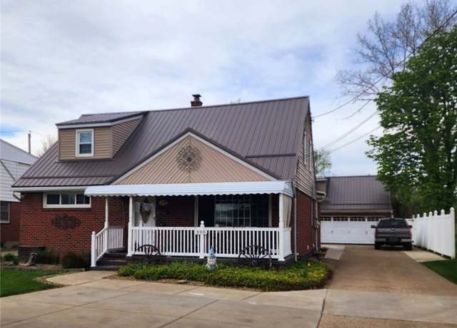 Property at 390 Martin Rd, Lackawanna, NY 14218, 6 beds, 3.5 baths