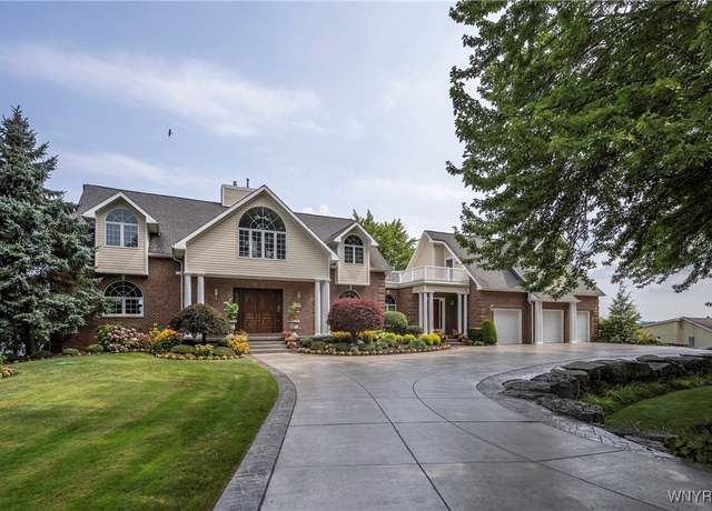 Property at 4875 E River Rd, Grand Island, NY 14072, 4 beds, 4.5 baths