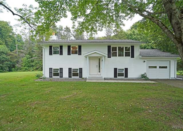 Property at 3394 Gunzen Dr, Cortlandville, NY 13045, 3 beds, 3 baths