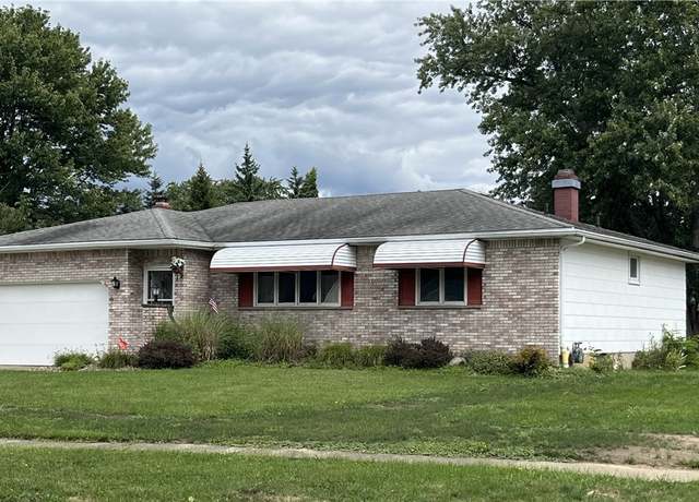 Property at 15 Creekview Dr, West Seneca, NY 14224, 3 beds, 2 baths
