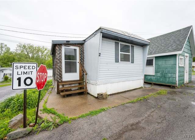 Property at 1021 Olean Rd #2, Aurora, NY 14052, 3 beds, 1 bath