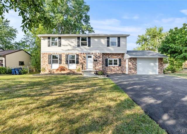 Property at 125 Sudbury Ln, Amherst, NY 14221, 4 beds, 2.5 baths