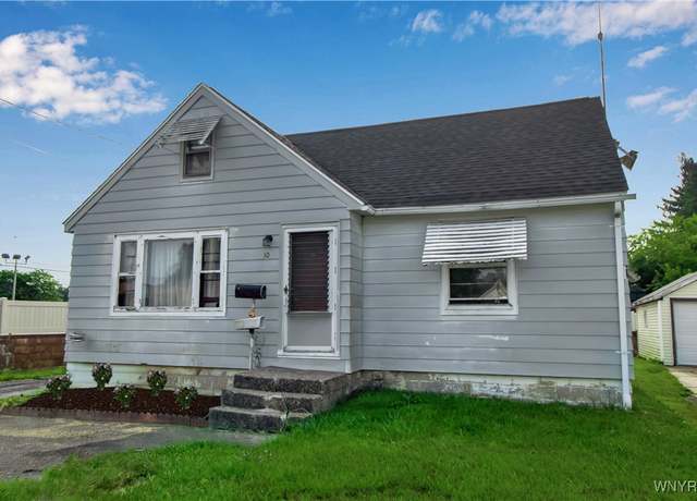 Property at 10 Irwinwood Rd, Lancaster, NY 14086, 4 beds, 2 baths