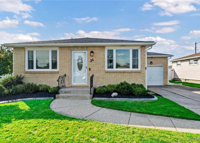 Property at 34 Helenbrook Ln, Cheektowaga, NY 14043, 3 beds, 1.5 baths