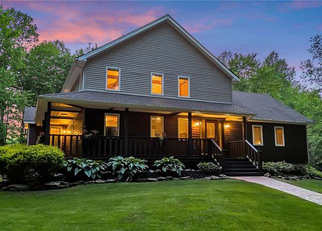 Property at 40 Fernott Dr, Elma, NY 14086, 3 beds, 3 baths