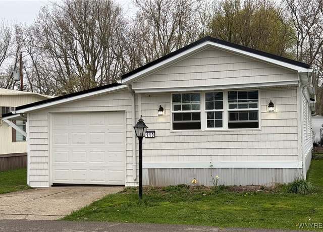 Property at 119 Carefree Ln, Cheektowaga, NY 14227, 2 beds, 1 bath