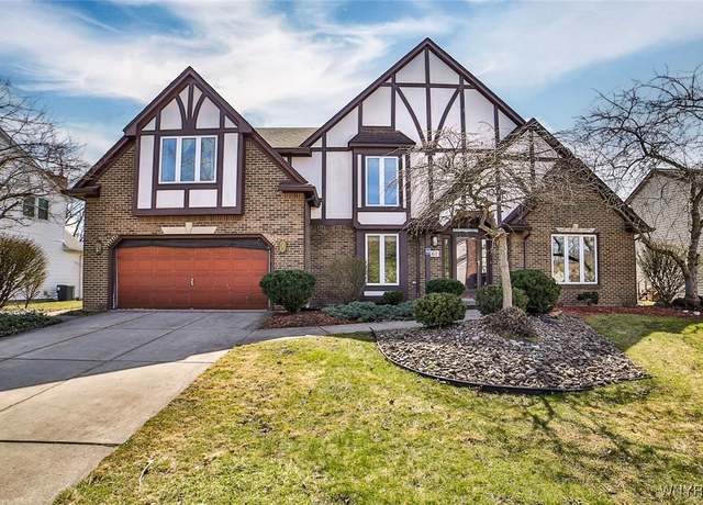 Property at 61 King Anthony Way, Amherst, NY 14068, 4 beds, 2.5 baths