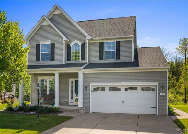 Property at 1 Skylark Ln, Wheatfield, NY 14304, 4 beds, 2.5 baths