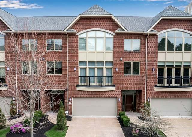 Property at 37 Ojibwa Cir, Buffalo, NY 14202, 2 beds, 3 baths