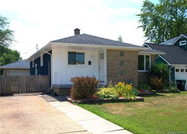 Property at 135 Mapleview Dr, Tonawanda, NY 14150, 3 beds, 1 bath
