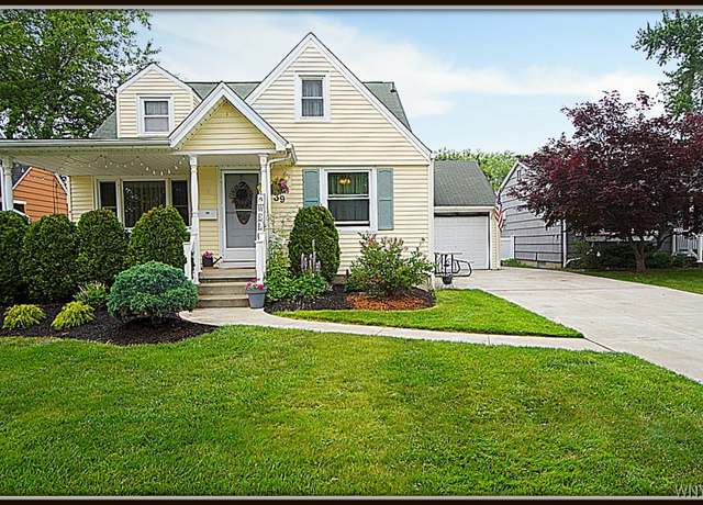 Property at 39 Sherwin Dr, Tonawanda-town, NY 14150, 3 beds, 1.5 baths