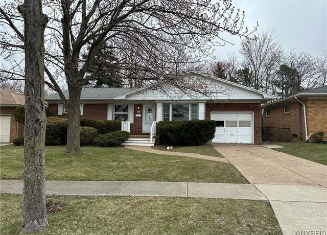 Property at 29 Sunrise Blvd, Amherst, NY 14221, 3 beds, 1.5 baths