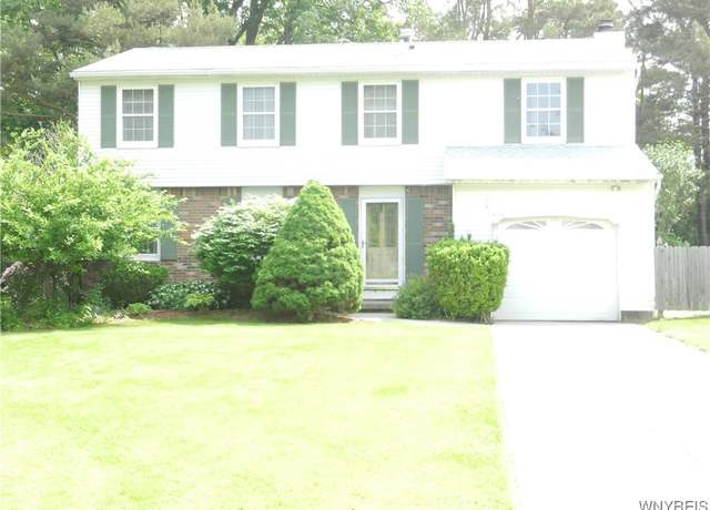 Property at 5051 Overlook Pt, Hamburg, NY 14075, 4 beds, 2.5 baths