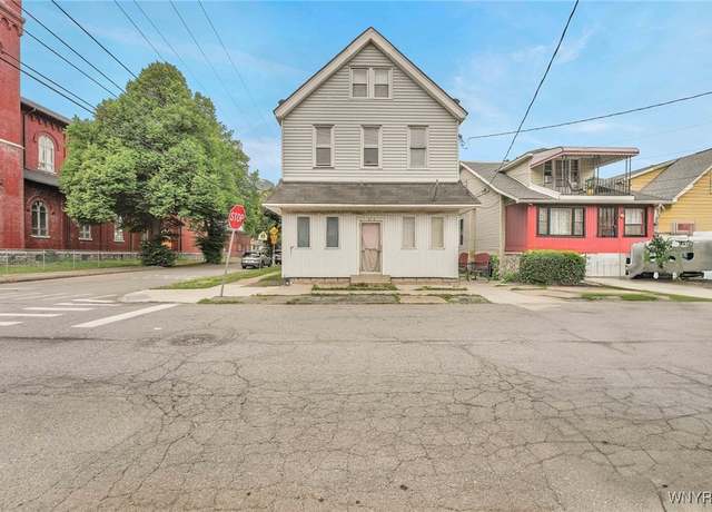 Property at 214 Ludington St, Buffalo, NY 14206, 9 beds, 3 baths