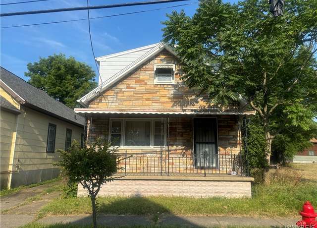 Property at 94 Coit St, Buffalo, NY 14206, 4 beds, 1 bath