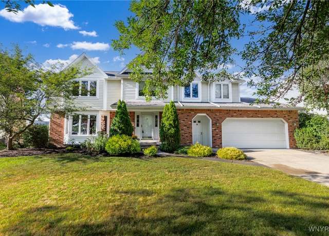 Property at 55 Hunt Club Cir, Amherst, NY 14051, 4 beds, 2.5 baths