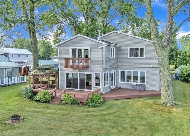 Property at 3077 Maple Ave, Wilson, NY 14172, 4 beds, 2 baths
