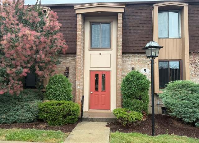 Property at 5 Greenwich Dr #2, Amherst, NY 14228, 2 beds, 1 bath