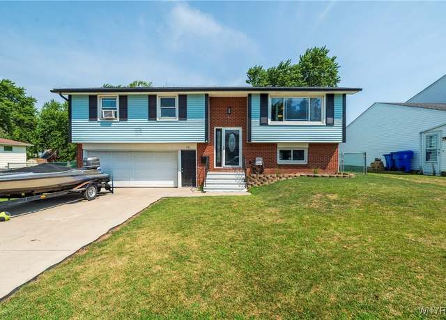 Property at 70 Christopher Dr, West Seneca, NY 14224, 3 beds, 1.5 baths