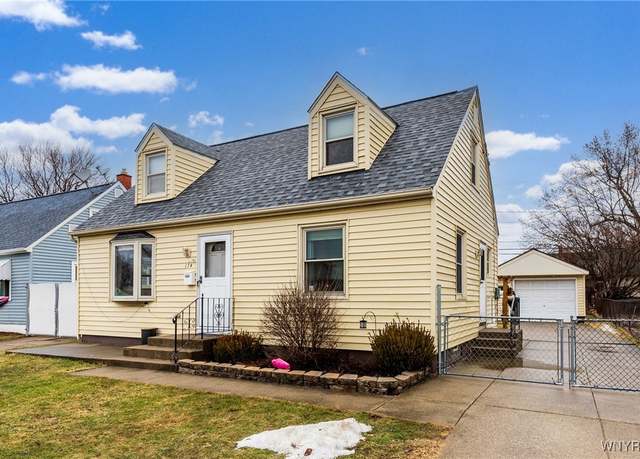 Property at 174 Greenway Blvd, Cheektowaga, NY 14225, 3 beds, 1 bath