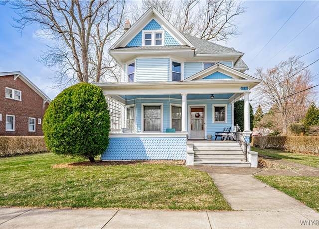 Property at 221 Lake St, Wilson, NY 14172, 4 beds, 1.5 baths