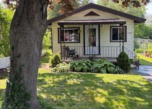 Property at 6738 Hamilton Dr, Evans, NY 14047, 2 beds, 1 bath