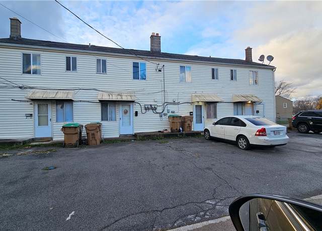 Property at 7 Trent Unit D, Cheektowaga, NY 14225, 8 beds, 4 baths