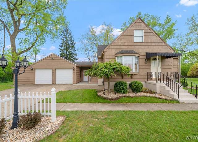 Property at 115 Greenfield Ave, West Seneca, NY 14224, 4 beds, 1 bath