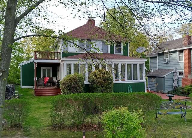 Property at 82 Sunset Island Rd, Wilson, NY 14172, 3 beds, 2 baths